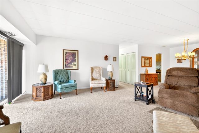 55 Highland Rd 503, Bethel Park, PA 15102