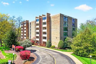 55 Highland Rd 503, Bethel Park, PA 15102