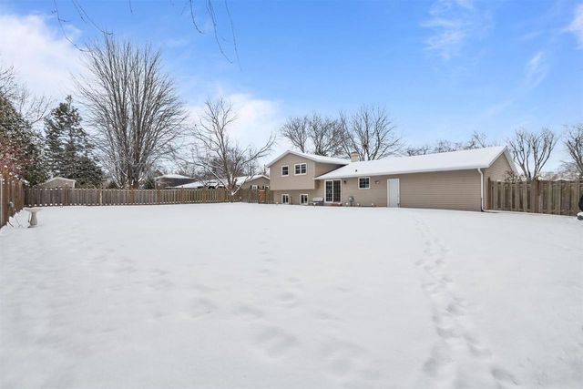 1258 CIRCLE DRIVE, Green Bay, WI 54313