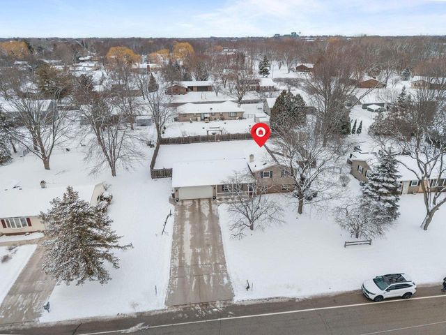 1258 CIRCLE DRIVE, Green Bay, WI 54313