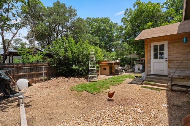 905 W 10th ST, Georgetown, TX 78626