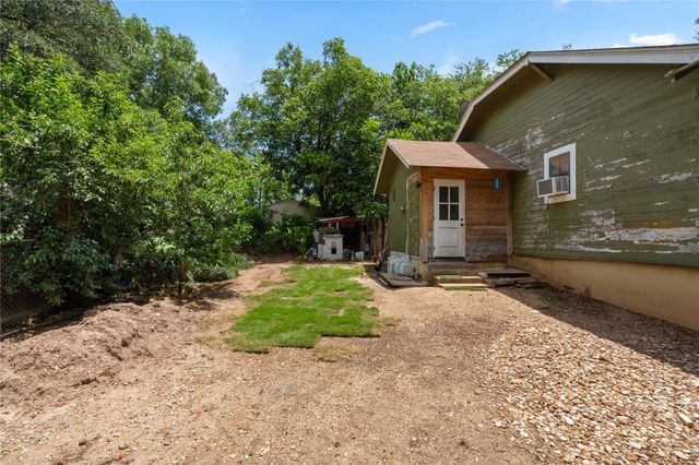 905 W 10th ST, Georgetown, TX 78626