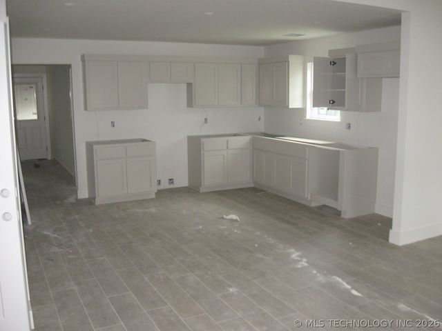 811 S Wood Street, Pryor, OK 74361