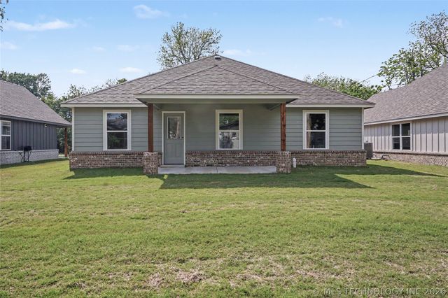 811 S Wood Street, Pryor, OK 74361