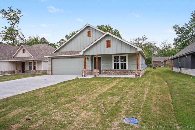 811 S Wood Street, Pryor, OK 74361