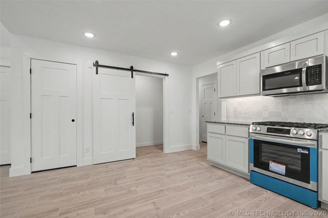 811 S Wood Street, Pryor, OK 74361