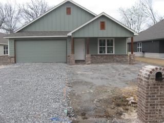 811 S Wood Street, Pryor, OK 74361