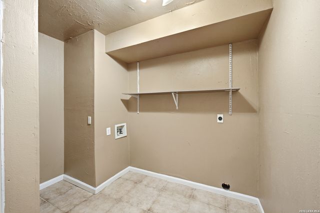 1414 Beverly Ann St, San Antonio, TX 78224