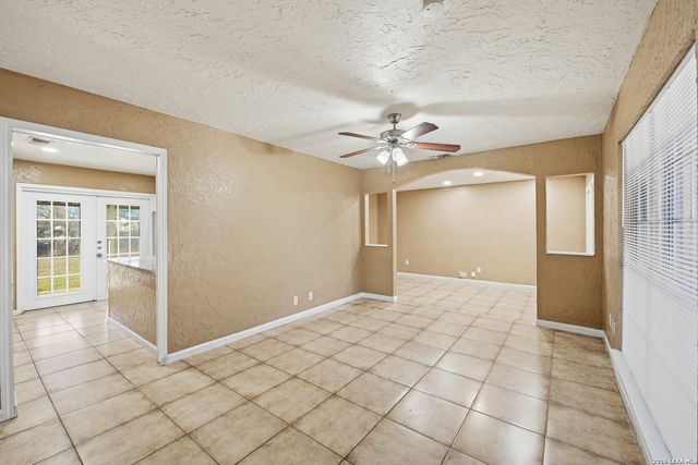 1414 Beverly Ann St, San Antonio, TX 78224