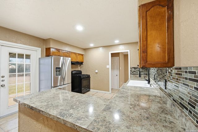 1414 Beverly Ann St, San Antonio, TX 78224