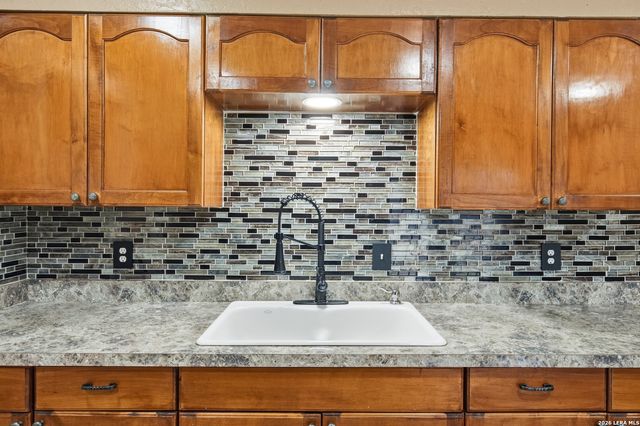 1414 Beverly Ann St, San Antonio, TX 78224