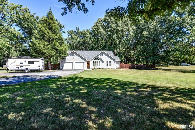 3415 LINCOLN Trail, Taylorville, IL 62568