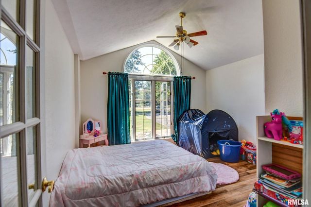 3415 LINCOLN Trail, Taylorville, IL 62568