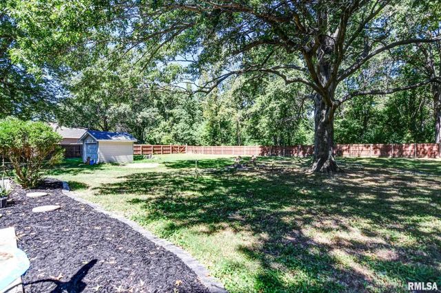 3415 LINCOLN Trail, Taylorville, IL 62568