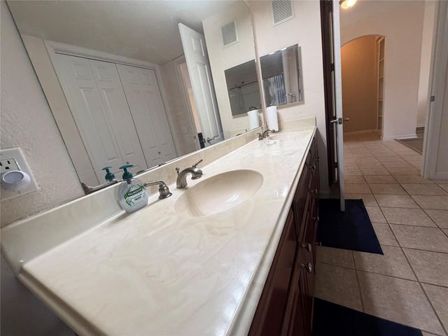 7575 Kirby Drive 1209, Houston, TX 77030
