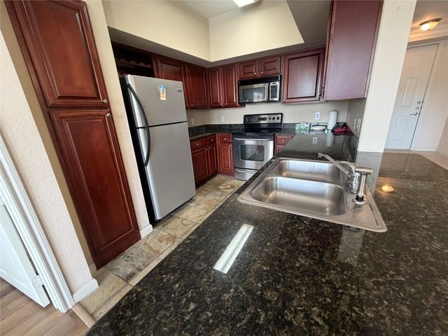 7575 Kirby Drive 1209, Houston, TX 77030