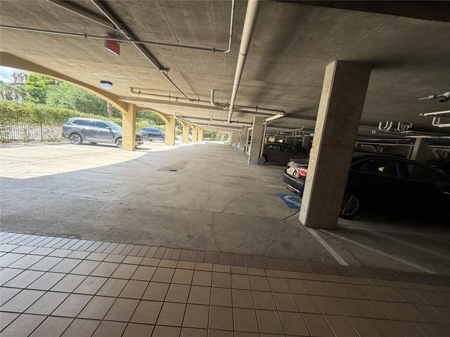 7575 Kirby Drive 1209, Houston, TX 77030