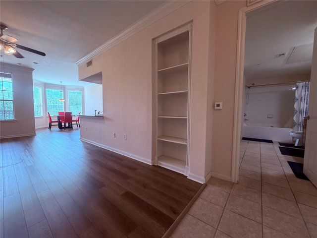 7575 Kirby Drive 1209, Houston, TX 77030