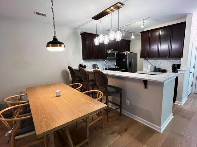1108 Grove Park, Charleston, SC 29414