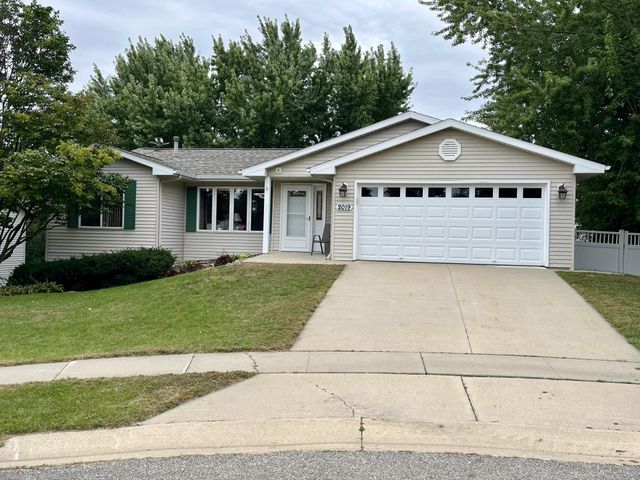 2019 26th Street SE, Rochester, MN 55904