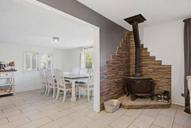 232 17th Street SE, Rio Rancho, NM 87124