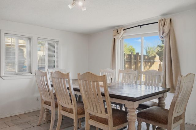 232 17th Street SE, Rio Rancho, NM 87124