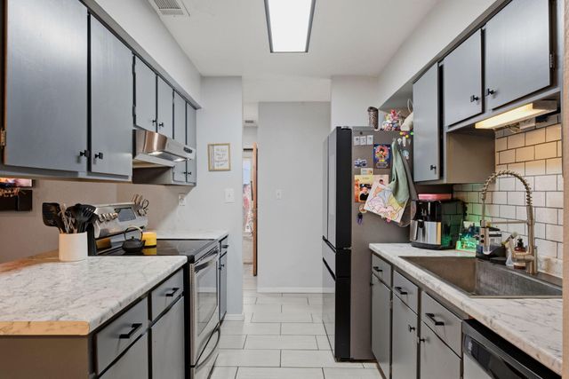232 17th Street SE, Rio Rancho, NM 87124