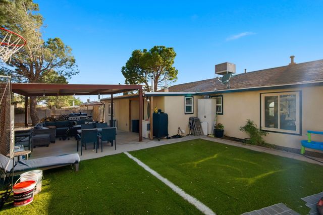232 17th Street SE, Rio Rancho, NM 87124