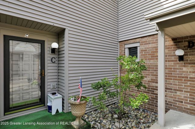 930 Montevideo Drive, C, Lansing, MI 48917