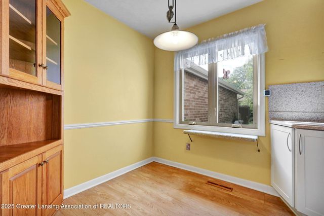 930 Montevideo Drive, C, Lansing, MI 48917