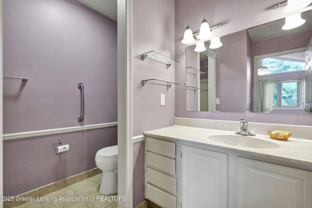 930 Montevideo Drive, C, Lansing, MI 48917