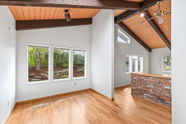 2455 David Lane, Medford, OR 97504