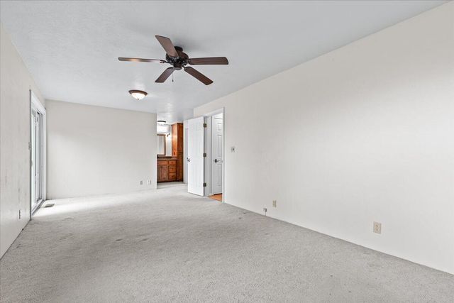 2455 David Lane, Medford, OR 97504