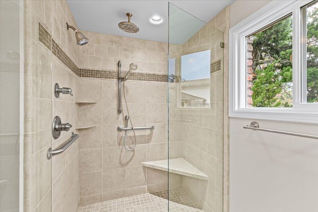 2455 David Lane, Medford, OR 97504