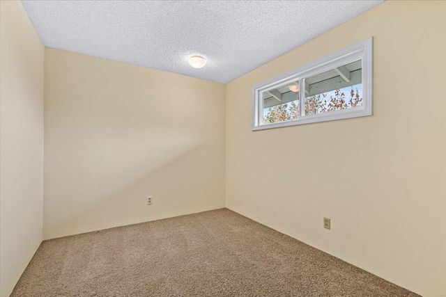 2455 David Lane, Medford, OR 97504