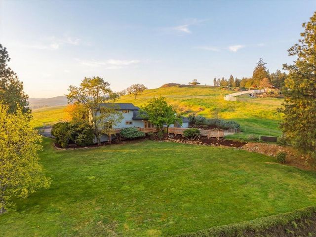 2455 David Lane, Medford, OR 97504