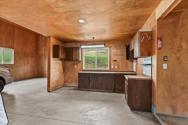 2455 David Lane, Medford, OR 97504