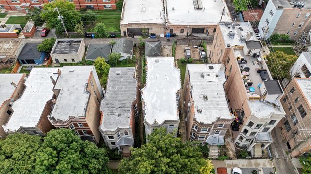 936 N Fairfield Avenue, Chicago, IL 60622