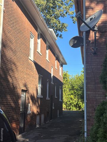 3008 Cortland Street, Detroit, MI 48206
