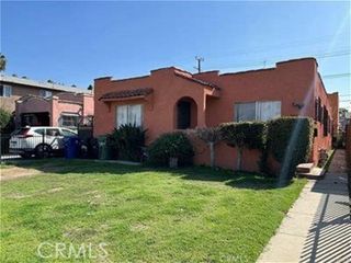 5302 S Manhattan, Los Angeles, CA 90062