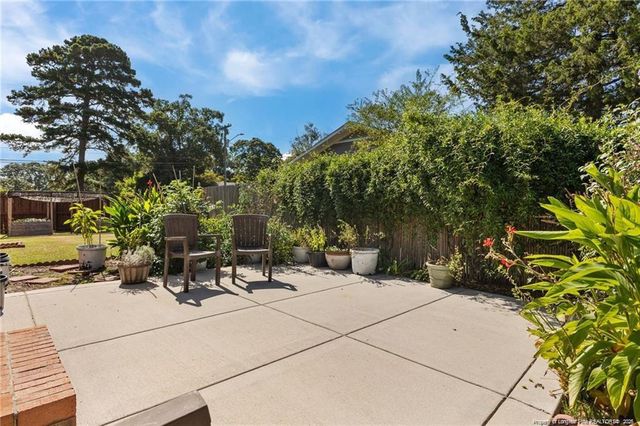 6171 Timberland Drive, Fayetteville, NC 28314