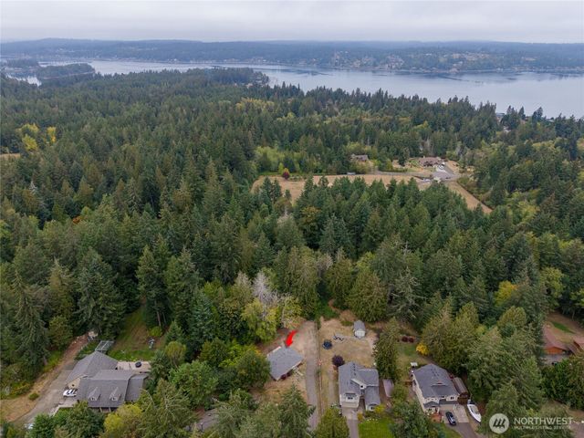 811 Hyak Way, Fox Island, WA 98333