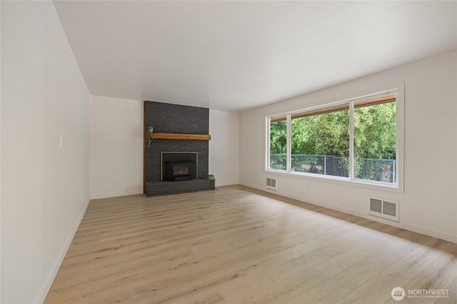 811 Hyak Way, Fox Island, WA 98333