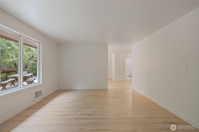 811 Hyak Way, Fox Island, WA 98333