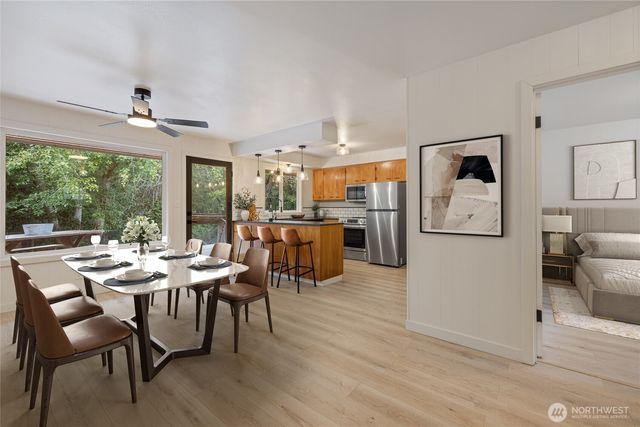 811 Hyak Way, Fox Island, WA 98333
