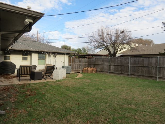 11425 Lochwood, Dallas, TX 75218