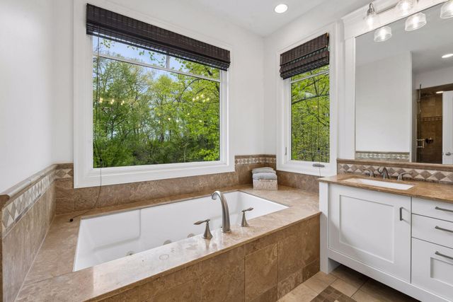 2063 Austrian Pine Lane, Minnetonka, MN 55305