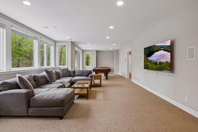 2063 Austrian Pine Lane, Minnetonka, MN 55305