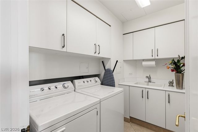 2877 Paradise Road 2802, Las Vegas, NV 89109