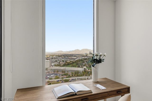 2877 Paradise Road 2802, Las Vegas, NV 89109